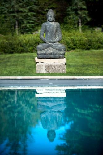 Hostal Domaine De Carri�re
