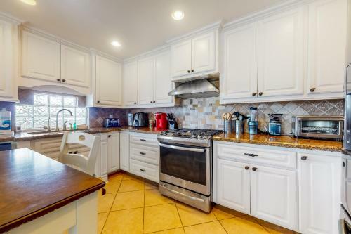Long Island Village 123 E Scallop Sea Cottage