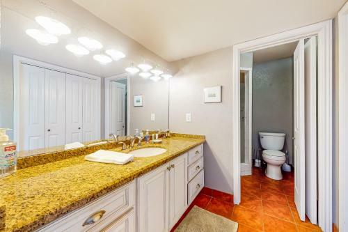 Long Island Village 123 E Scallop Sea Cottage