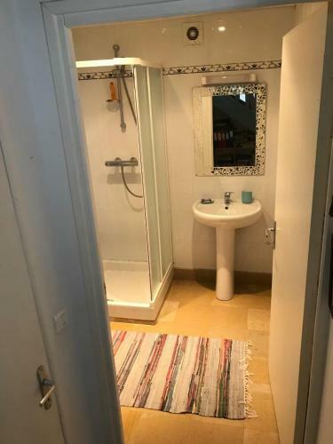 Bed & Breakfast Au Bord De Thau