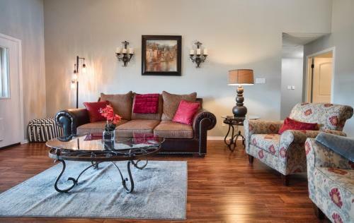 Luxury Stay Overlooking Mill Creek Golf Course