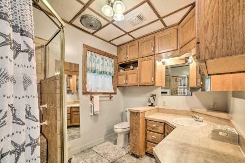Rustic Getaway With Grill - On San Antonio Bay!