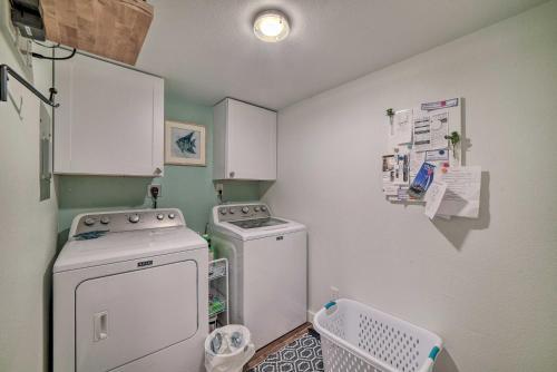 Apartamento Stylish Allegra Isles Escape With Pool Access!
