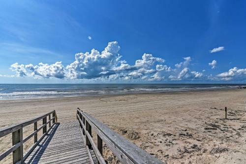 Surfside Beach House Balcony With Ocean View