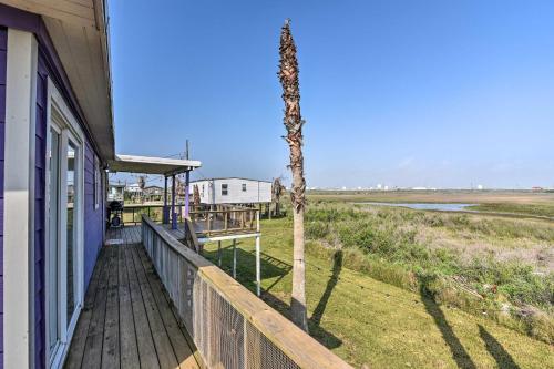 Bright And Breezy Home 4 Blocks To Beach!