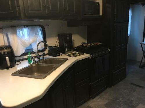 Monthly, Weekly, Nightly Rates-lovely Camper Rv With Hammock