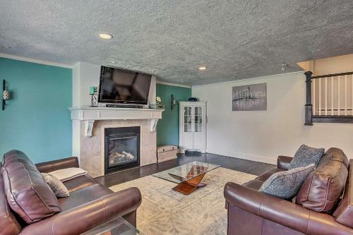 Chic Cottonwood Heights Home Family Friendly
