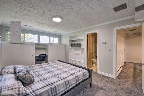 Chic Cottonwood Heights Home Family Friendly
