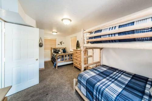 Kat's Kabin - Amazing Views And Accommodations!