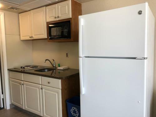 Motel Biscayne Family Resort