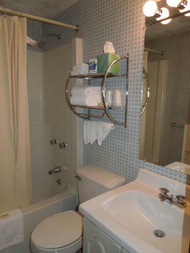 Town & Country Motor Inn