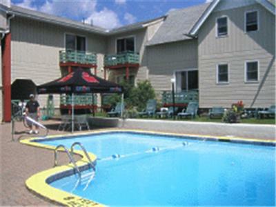 Town & Country Motor Inn