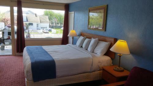 Sandbox Motel