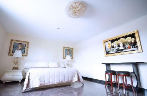 Paris Suites Hotel New York