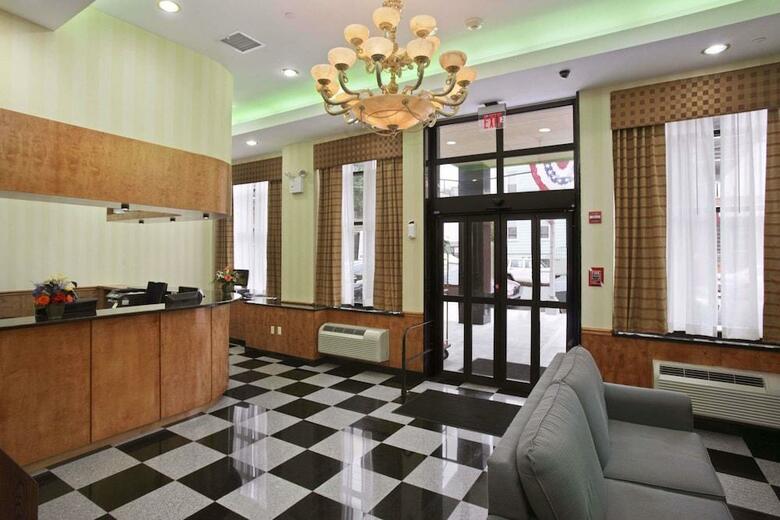 Hotel Ramada Long Island City
