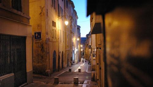 Apartamentos �51