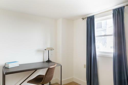 Wanderjaunt - Lonestar - 3br Home - Midtown