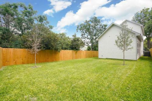 Spacious, Sleeps 6, St Phillips, King Bed