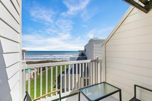 Fully Renovated Beachfront Villa With Picture Perfect Ocean Views