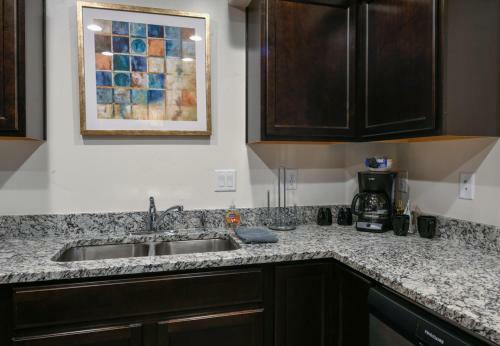 Apartamento Moab Redcliff Condos Dean Re