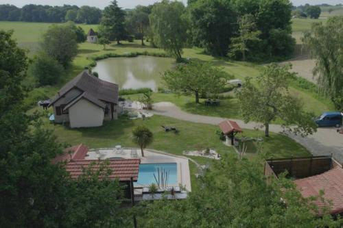 Maison,piscine,�tang P�che Priv� (la Pachere 64 )