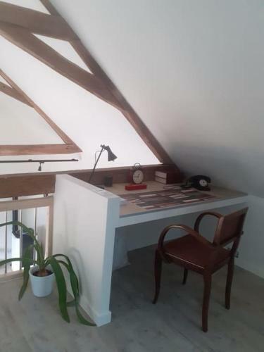 G�te � L'ombre Du Figuier