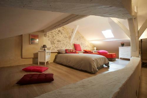 Manor House La Tour D'arm�ne