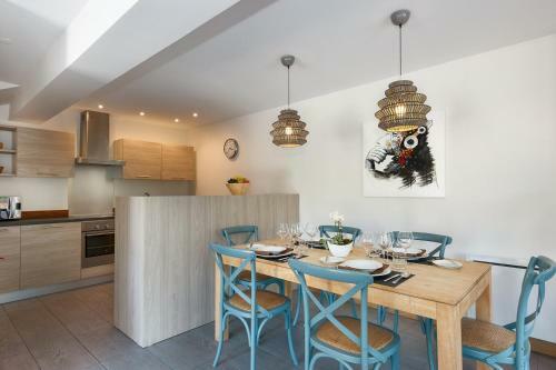 Chalet Zebra