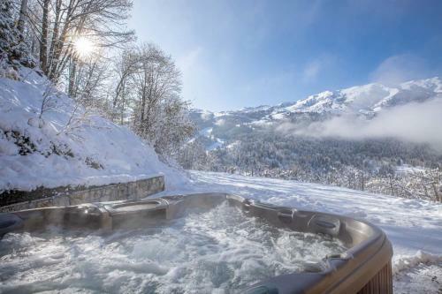 Chalet Mira Belum Jacuzzi Parking Priv�