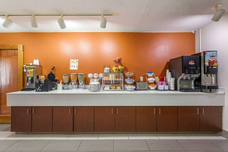 Hotel Rodeway Inn Coopersville