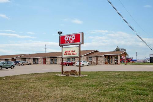 Motel Brass Bell Inn And Suites