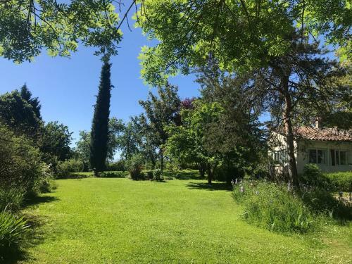 Hameau de Montcabirol - Pyr�n�es
