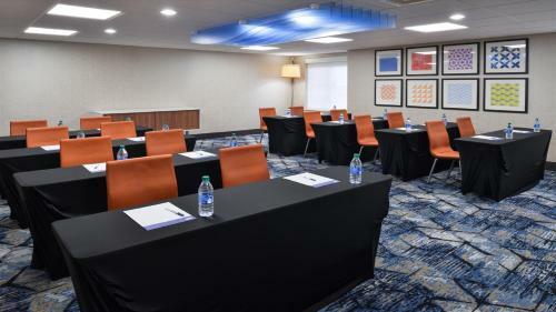 Hotel Holiday Inn Express Wixom
