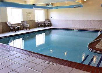 Hotel Comfort Suites Wixom / Novi