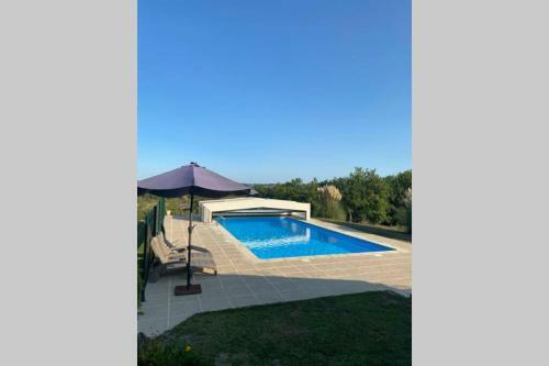 Countryside G�te + Pool With Stunning Views