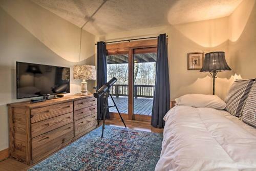 Upscale Wintergreen Resort Home With Golf Course View