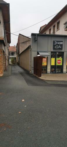 Apartamento Appart Cosy,calme � 2 Pas Du Centre De Montbrison