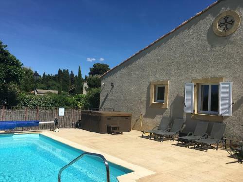 Welcoming Villa With Pool In Montburn-des-corbieres