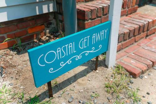 Villa Coastal Getaway At Ocean View Beach