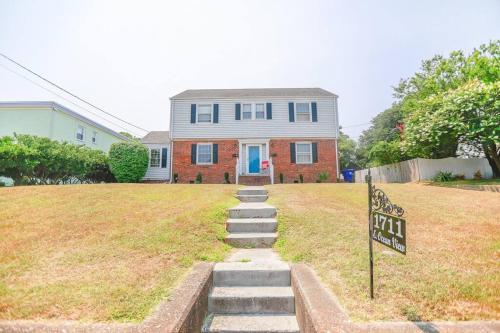 Villa Coastal Getaway At Ocean View Beach