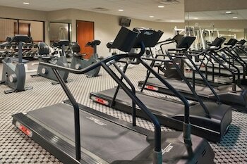 Holiday Inn Express Hotel & Suites - Belleville Area