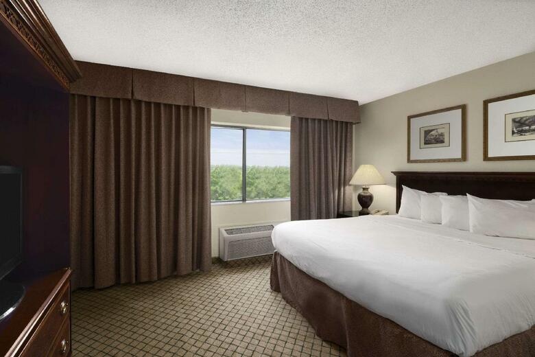 Hotel Days Inn & Suites Omaha