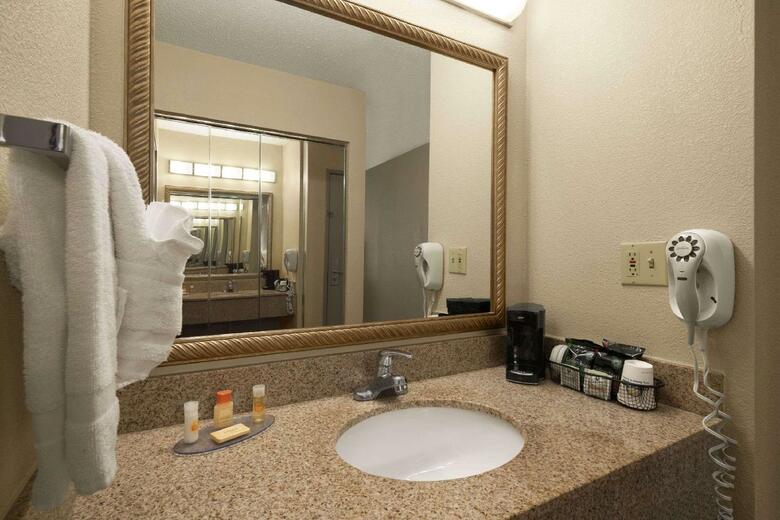 Hotel Days Inn & Suites Omaha