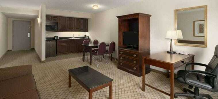 Hotel Days Inn & Suites Omaha