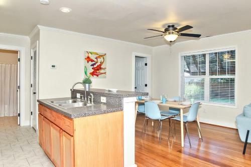 Breezin Apartment A