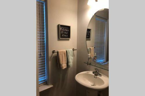 Beach House Just Blocks From Oceanfront Boardwalk.