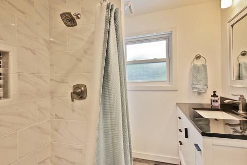 290 Sunny Side Island Retreat