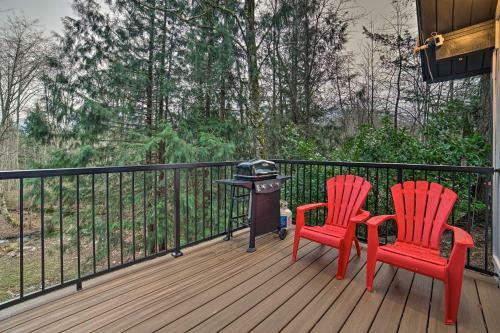Quiet Cabin Hideaway About 4 Mi To Wallace Falls!