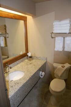 Hotel Grouse Mountain Lodge