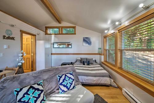 Kingston Home With Deck - 5 Minutes To Private Beach